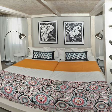 Villa Gondwana Etosha Safari Camp à Okaukuejo Extérieur photo