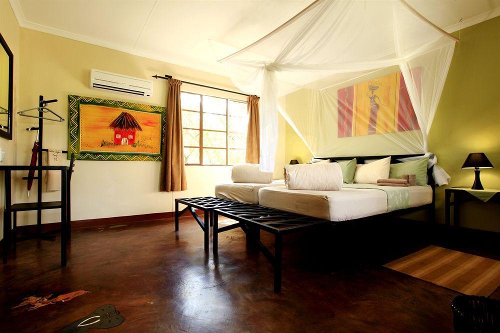 Villa Gondwana Etosha Safari Camp à Okaukuejo Extérieur photo