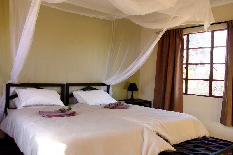 Villa Gondwana Etosha Safari Camp à Okaukuejo Extérieur photo
